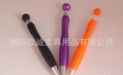 經(jīng)典暢銷圓珠筆 跳動圓珠筆與塑料圓珠筆的優(yōu)勢及免logo制版費(fèi)解析